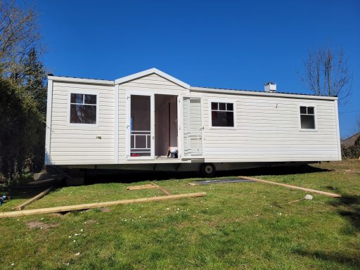 Mrt 25, Werk in uitvoering! Chalet in plaatsing