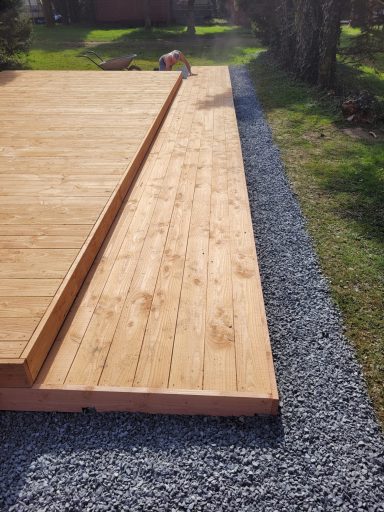 Mrt 25, Mysterieuze vlonder Vlonder